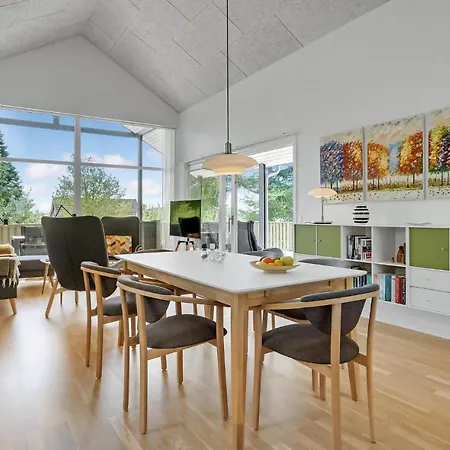 Ferienhaus 3 Bedroom Beautiful In