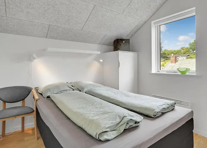 Hébergement de vacances 3 Bedroom Beautiful In