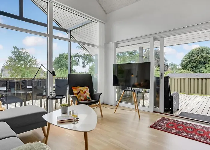 3 Bedroom Beautiful In Hébergement de vacances